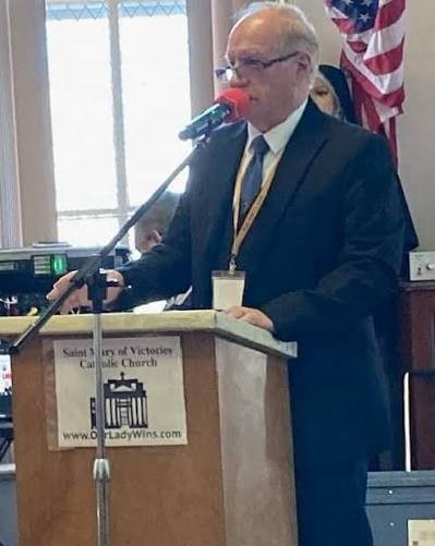 Les Suhayda speaking at Saint Mary of Victories
